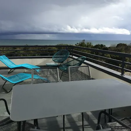 Maison Bord De Mer, Mare Blu, Prunete Tatil Evi *